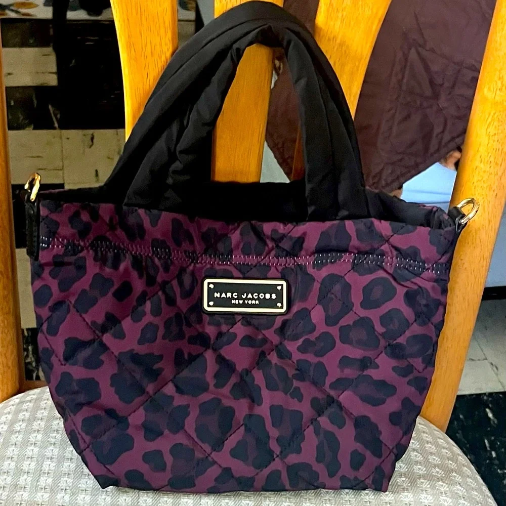 Authentic Marc Jacobs - Picture 1 of 1